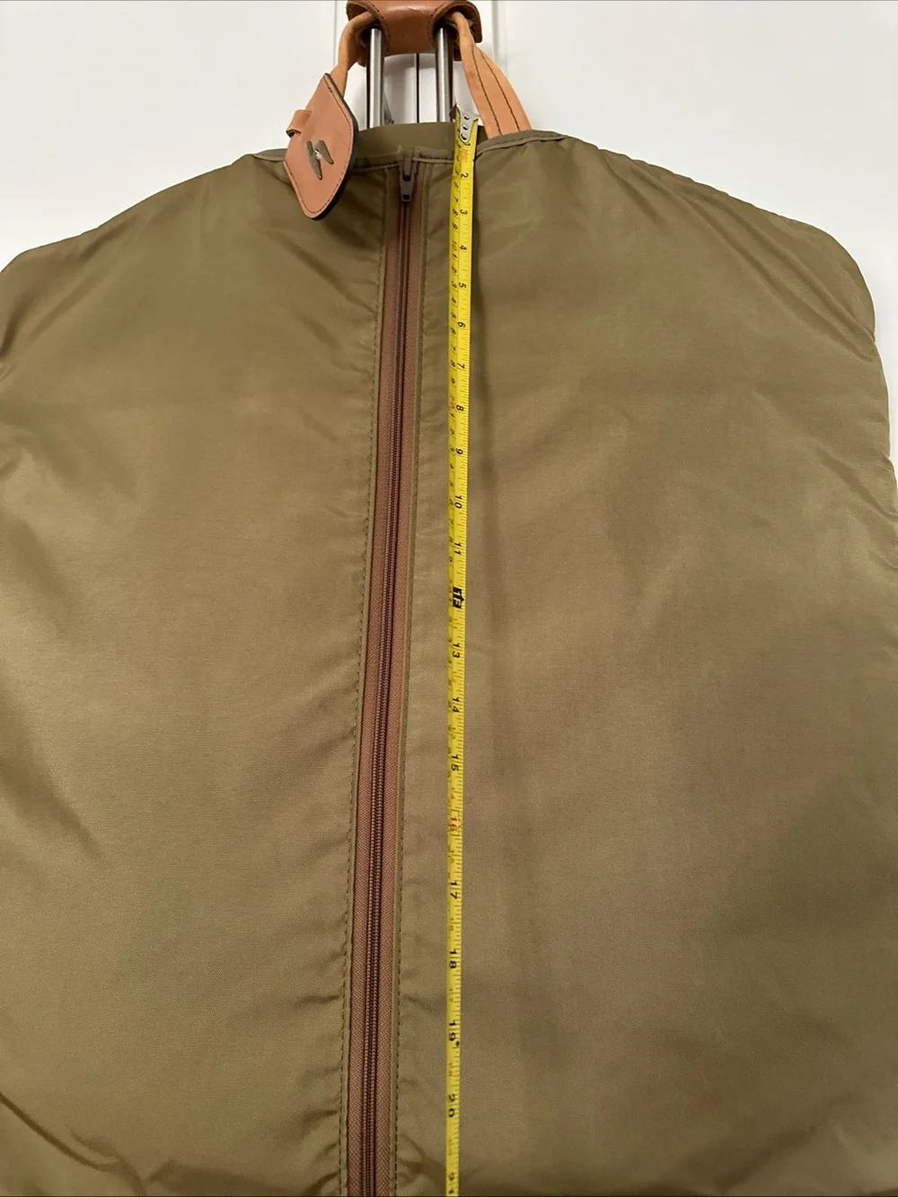 Hartmann Garment Bag for Men in Brown twill with Tan Trim
